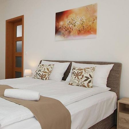 Boutique Apartments Хевиз Экстерьер фото