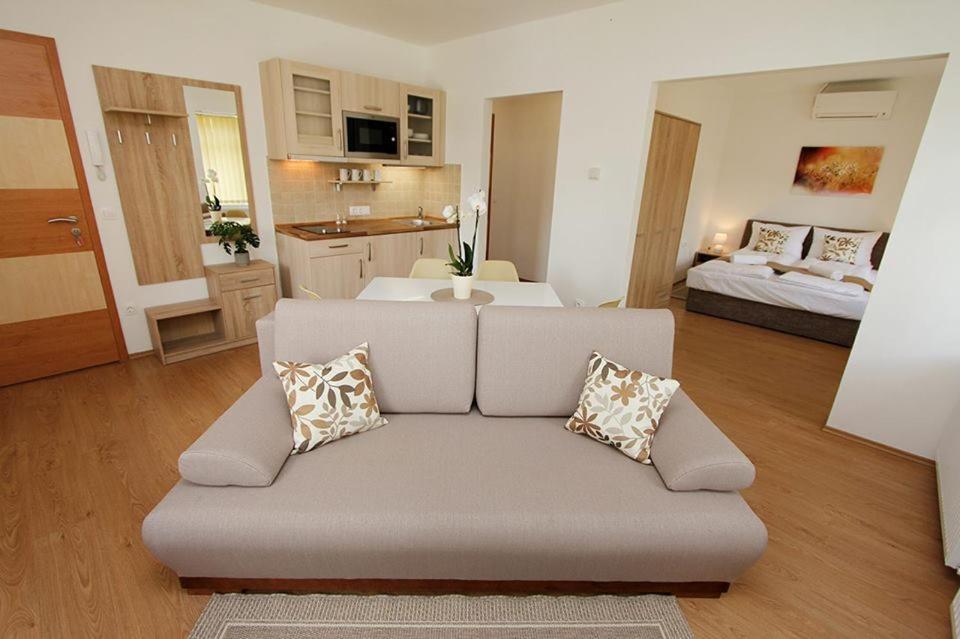 Boutique Apartments Хевиз Экстерьер фото