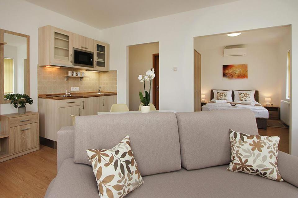 Boutique Apartments Хевиз Экстерьер фото