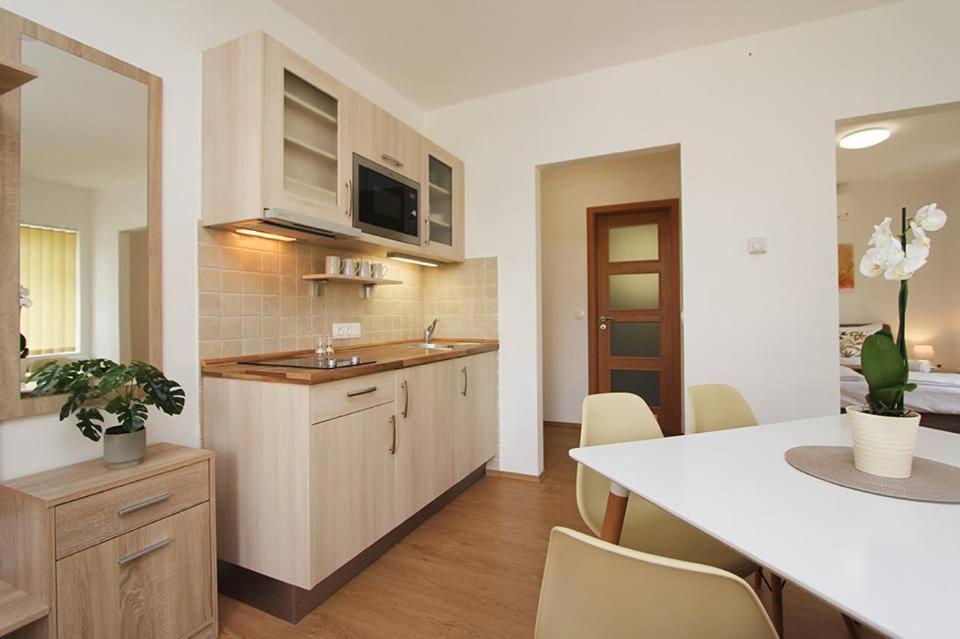Boutique Apartments Хевиз Экстерьер фото