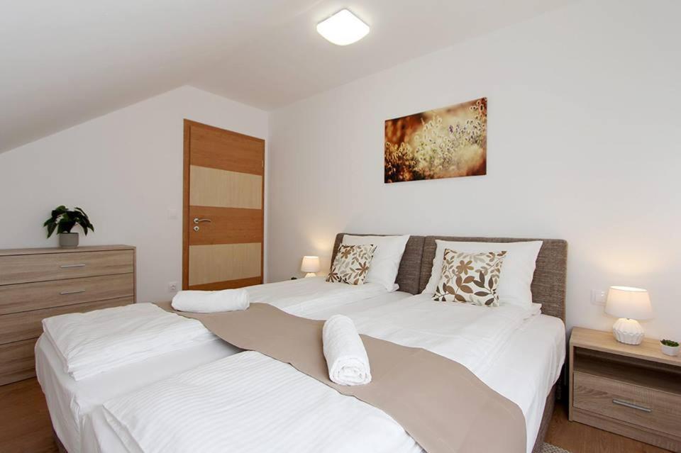 Boutique Apartments Хевиз Экстерьер фото