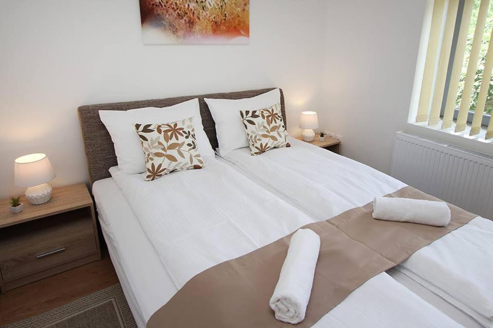 Boutique Apartments Хевиз Экстерьер фото